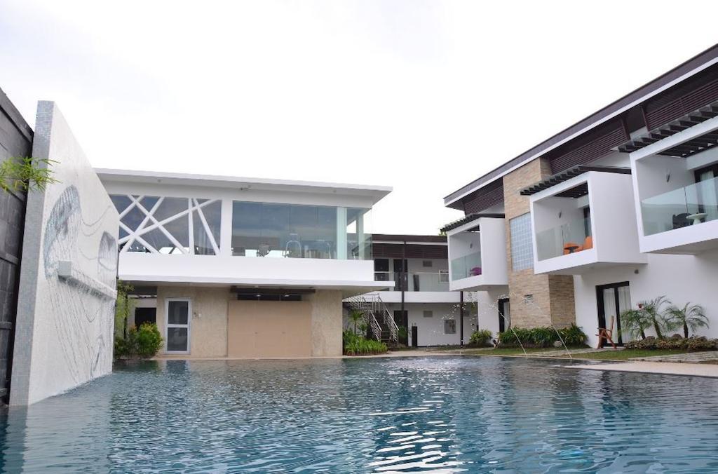 One Manalo Place Puerto Princesa Exterior foto
