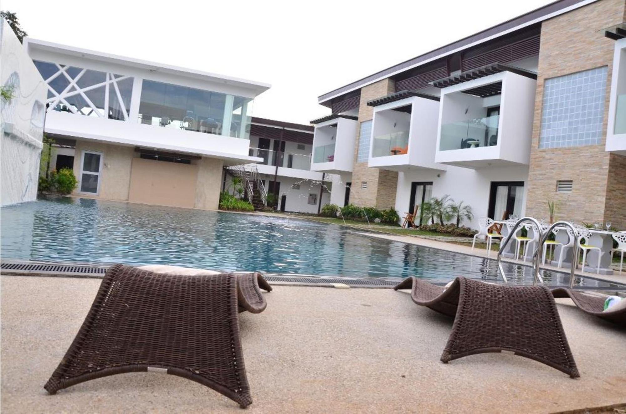 One Manalo Place Puerto Princesa Exterior foto
