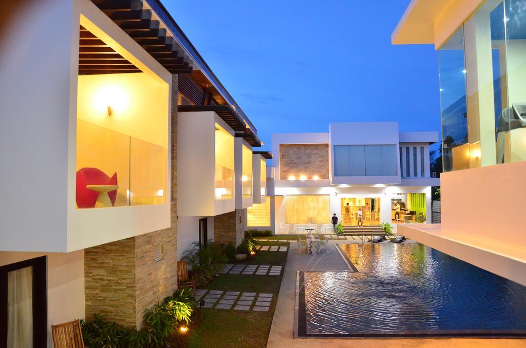 One Manalo Place Puerto Princesa Exterior foto