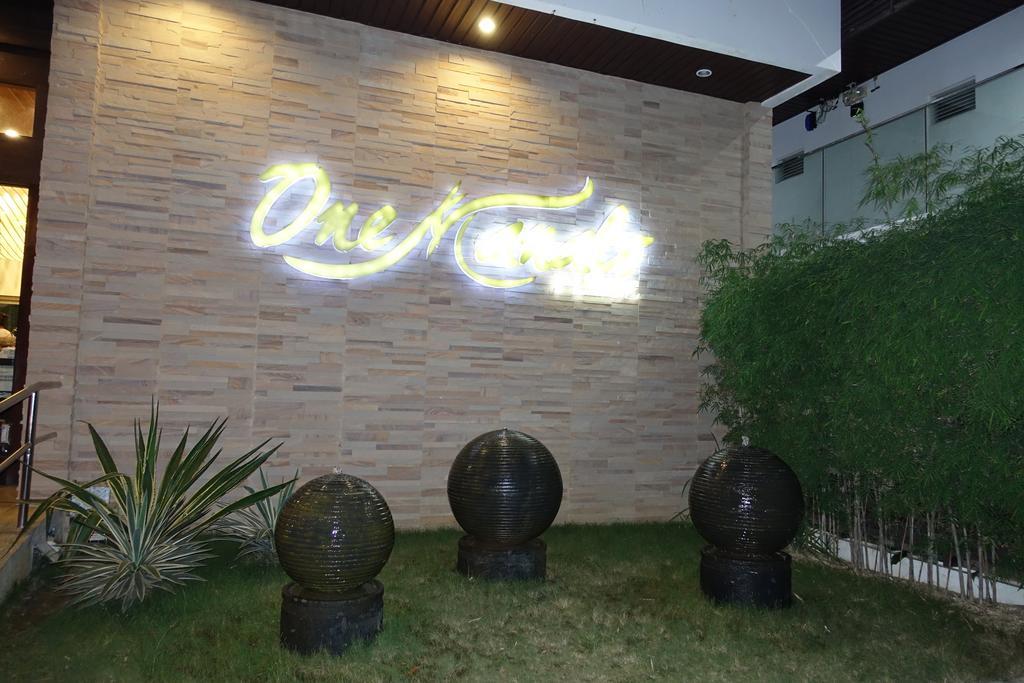 One Manalo Place Puerto Princesa Exterior foto