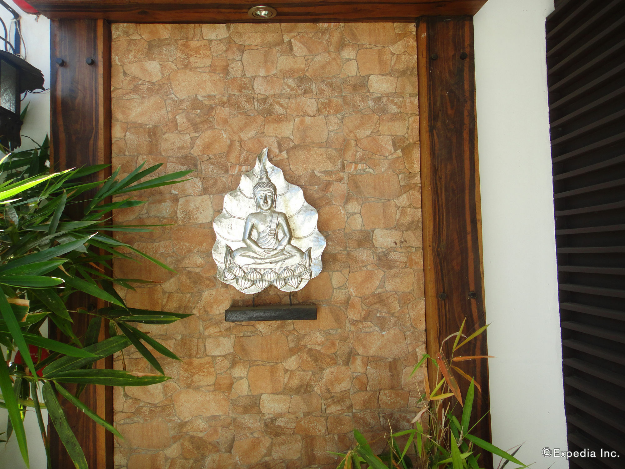 One Manalo Place Puerto Princesa Exterior foto